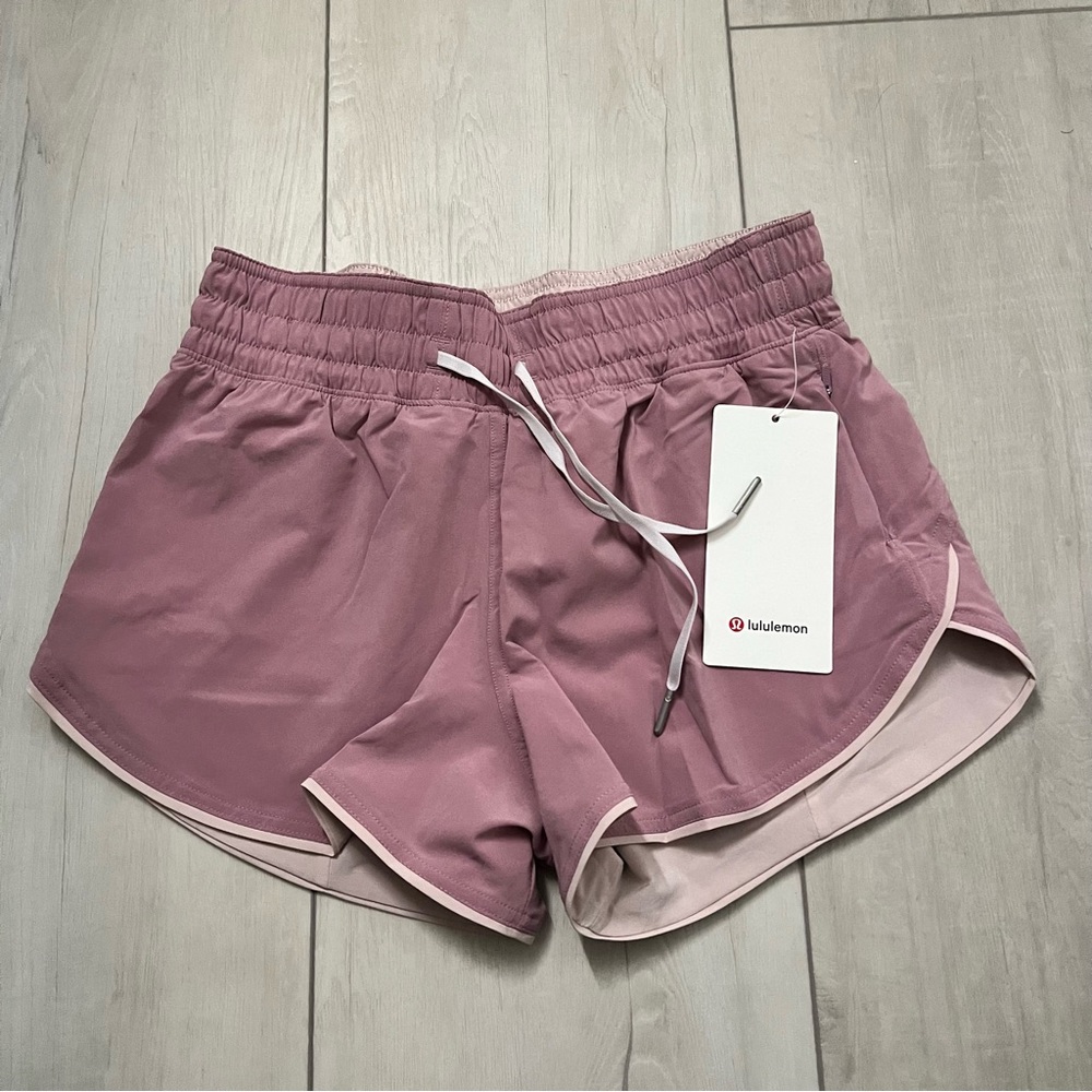 NWT LULULEMON CHOOSE A SIDE SHORT 3” PINK TAUPE REVERSIBLE SIZE 4